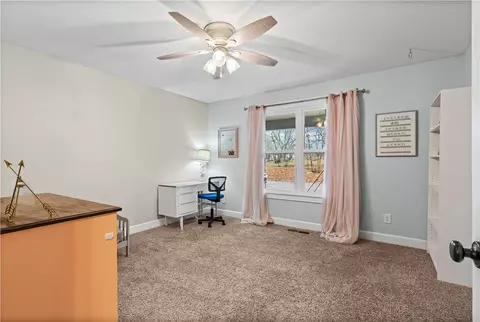 Bedroom - 14812 Shipe Rd, Gravette, AR 72736 photo 1 of 4