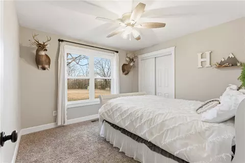 Bedroom - 14812 Shipe Rd, Gravette, AR 72736 photo 2 of 4