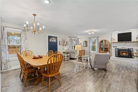 Dining - 14812 Shipe Rd, Gravette, AR 72736 photo 1 of 1
