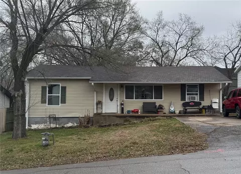 1840 S Ashwood Ave, Fayetteville, AR 72701