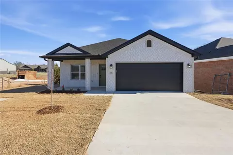 4569 Gibson St, Springdale, AR 72762