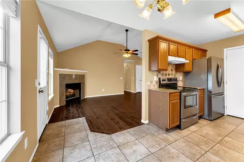 Living - 200 Sun Meadow Dr, Centerton, AR 72719 photo 4 of 4