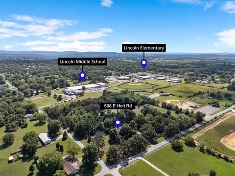 508 E Holt Rd, Lincoln, AR 72744