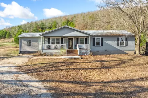 7001 Bear Creek Dr, Harrison, AR 72601