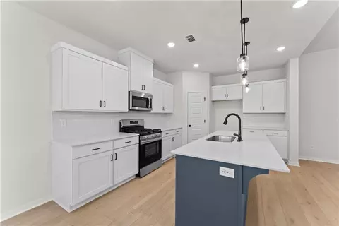Kitchen - 3919 Tranquility St, Springdale, AR 72764 photo 2 of 5