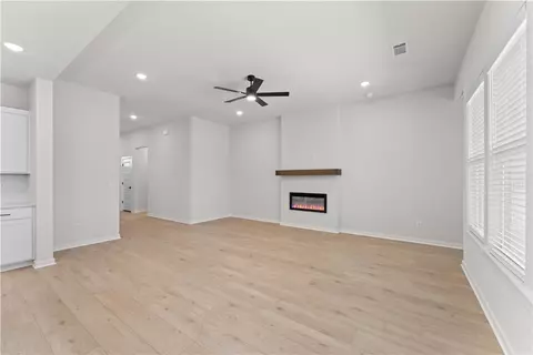 Living - 3919 Tranquility St, Springdale, AR 72764 photo 3 of 4