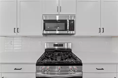 Kitchen - 3919 Tranquility St, Springdale, AR 72764 photo 4 of 5