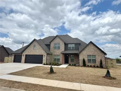 3603 W Laney St, Rogers, AR 72758