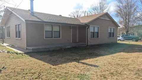 822 W John Wright Ln, Mountainburg, AR 72946