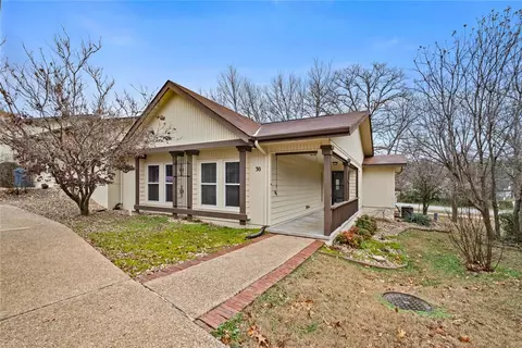 30 Melinda Ln, Bella Vista, AR 72714