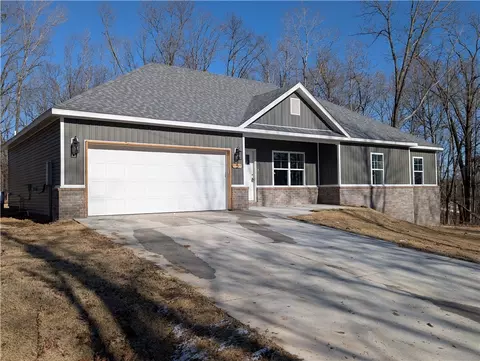 5 Roddam Ln, Bella Vista, AR 72715