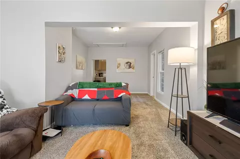 Living - 627 S Sherman Ave, Harrison, AR 72601 photo 2 of 2