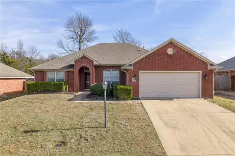 2722 N Hills Blvd, Van Buren, AR 72956