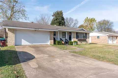1912 S 71st St, Fort Smith, AR 72903