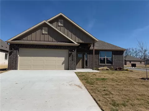 2301 Lexington St, Siloam Springs, AR 72761