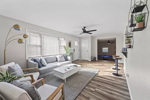 401 W Mulberry St, Rogers, AR 72756