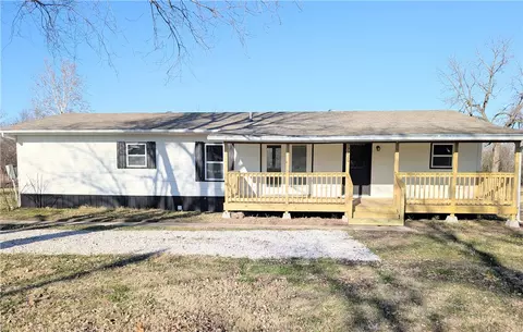 7226 Estes Rd, Harrison, AR 72601