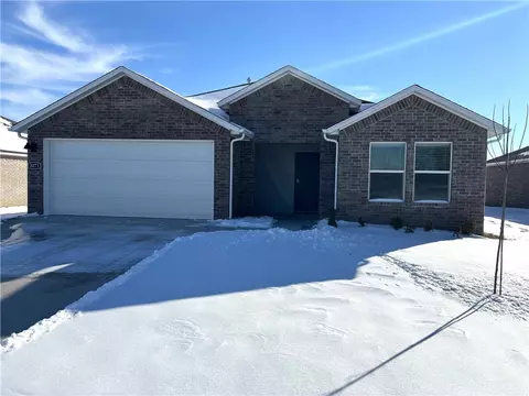 3071 Laredo Ln, Centerton, AR 72736