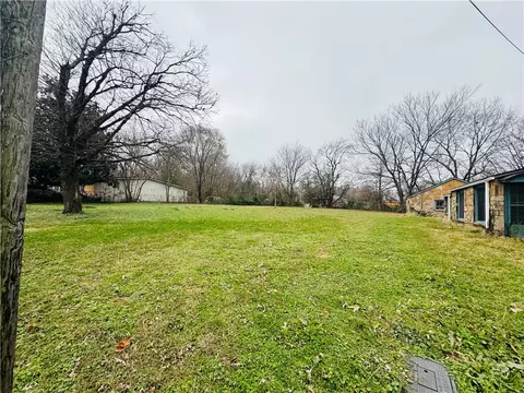 2 Nd St, Decatur, AR 72722