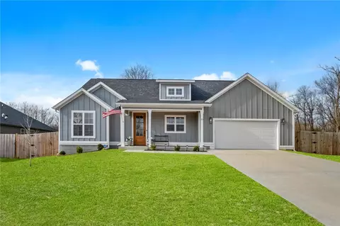 23 Lockhart Dr, Bella Vista, AR 72715