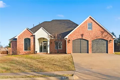 1817 S 27th Pl, Rogers, AR 72758