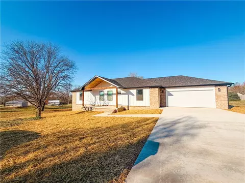 216 Casey Ln, Berryville, AR 72616