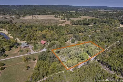 200 Bella Vista Rd, Berryville, AR 72616