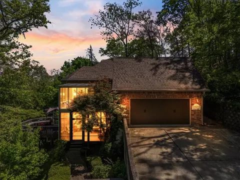 9171 Mountain Lake Pl, Rogers, AR 72756