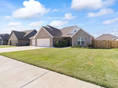 881 Pergola Ave, Springdale, AR 72762