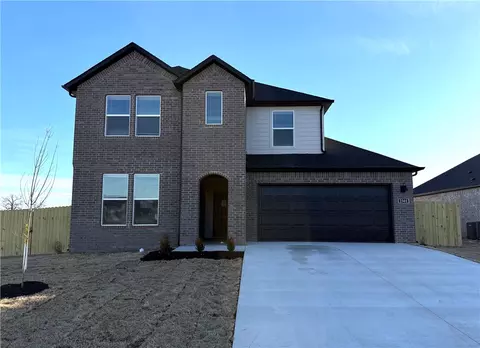 2301 Max Ave, Bentonville, AR 72713