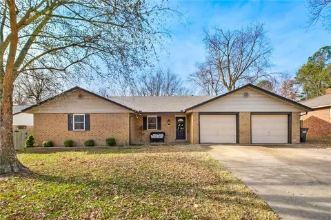 4200 Miller Dr, Springdale, AR 72762