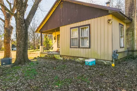1022 Ridge Ave, Harrison, AR 72601