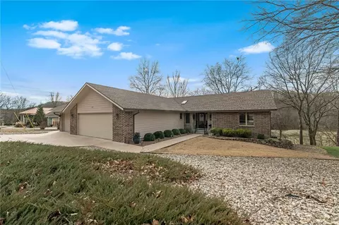 67 Pamona Dr, Bella Vista, AR 72715