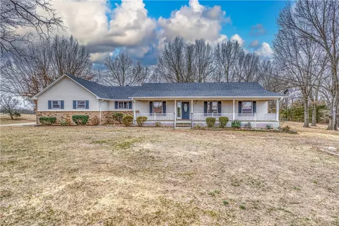 8764 E 62 Hwy, Harrison, AR 72601