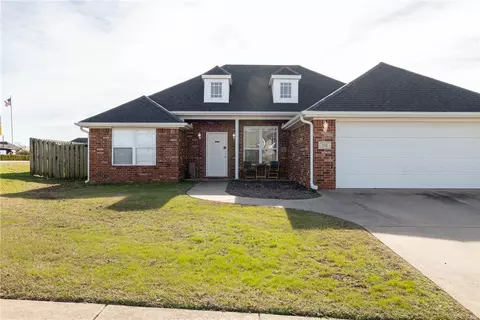 350 Coopers Farm Rd, Centerton, AR 72719