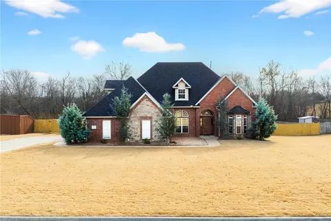 6863 Freedom Pl, Springdale, AR 72762
