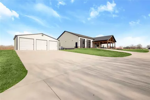 1529 Ardemagni Rd, Springdale, AR 72762