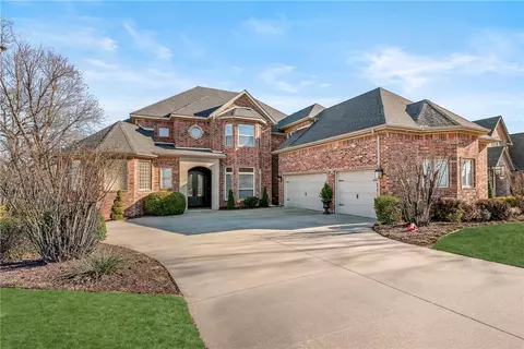 5209 S Sloan Cir, Rogers, AR 72758