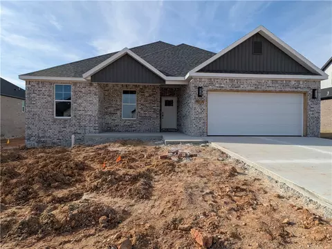 4916 Farmhouse St, Springdale, AR 72762