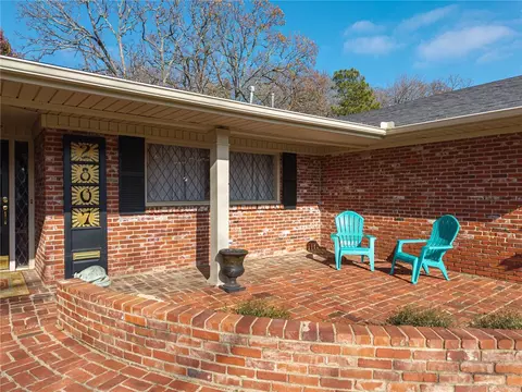 2807 Dallas Dr, Fort Smith, AR 72901 photo 3