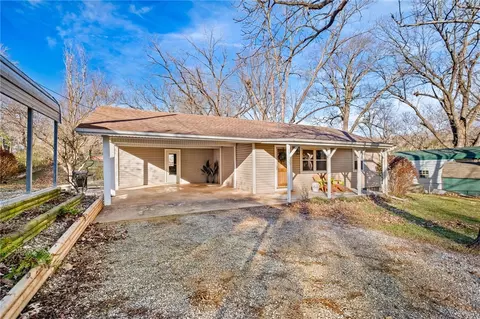 19135 Shoreline Way, Fayetteville, AR 72703