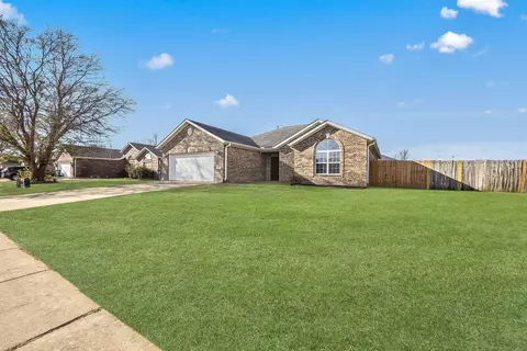 1900 SW Elington St, Bentonville, AR 72713