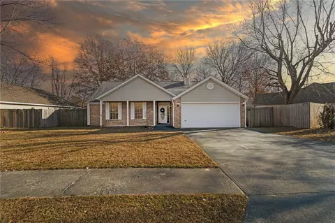 3181 W Anne St, Fayetteville, AR 72704