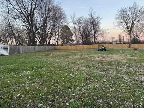tbd Thurman, Prairie Grove, AR 72753