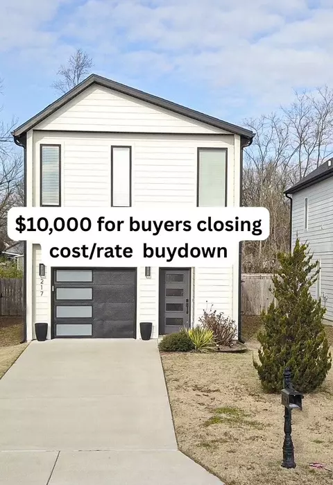 217 W Birch St, Rogers, AR 72756