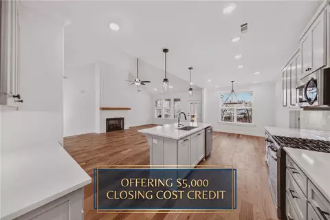 26 Smart Ln, Bella Vista, AR 72715