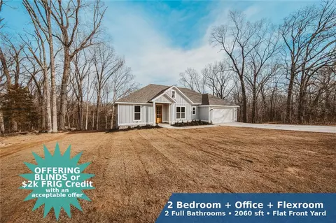 26 Smart Ln, Bella Vista, AR 72715