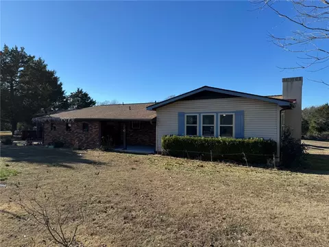 340 Bayless Ct, Gassville, AR 72635