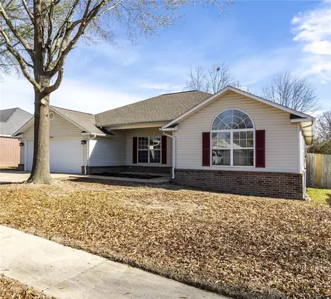 3044 Rutile Dr, Fayetteville, AR 72704