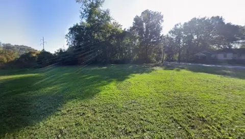 18 E Acre E 6th Ave, Pine Bluff, AR 71601